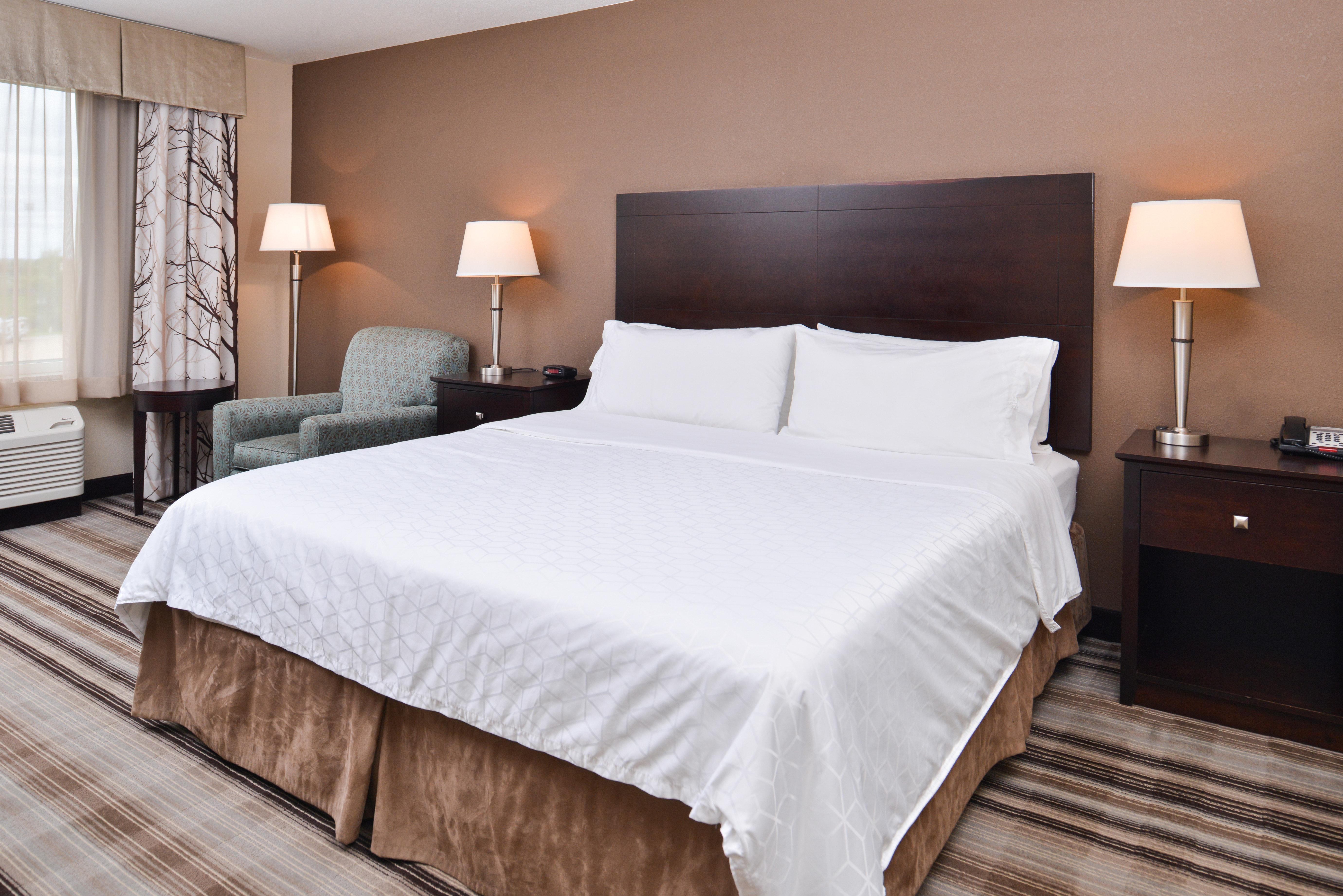 Holiday Inn Express & Suites Emporia Northwest By Ihg Luaran gambar