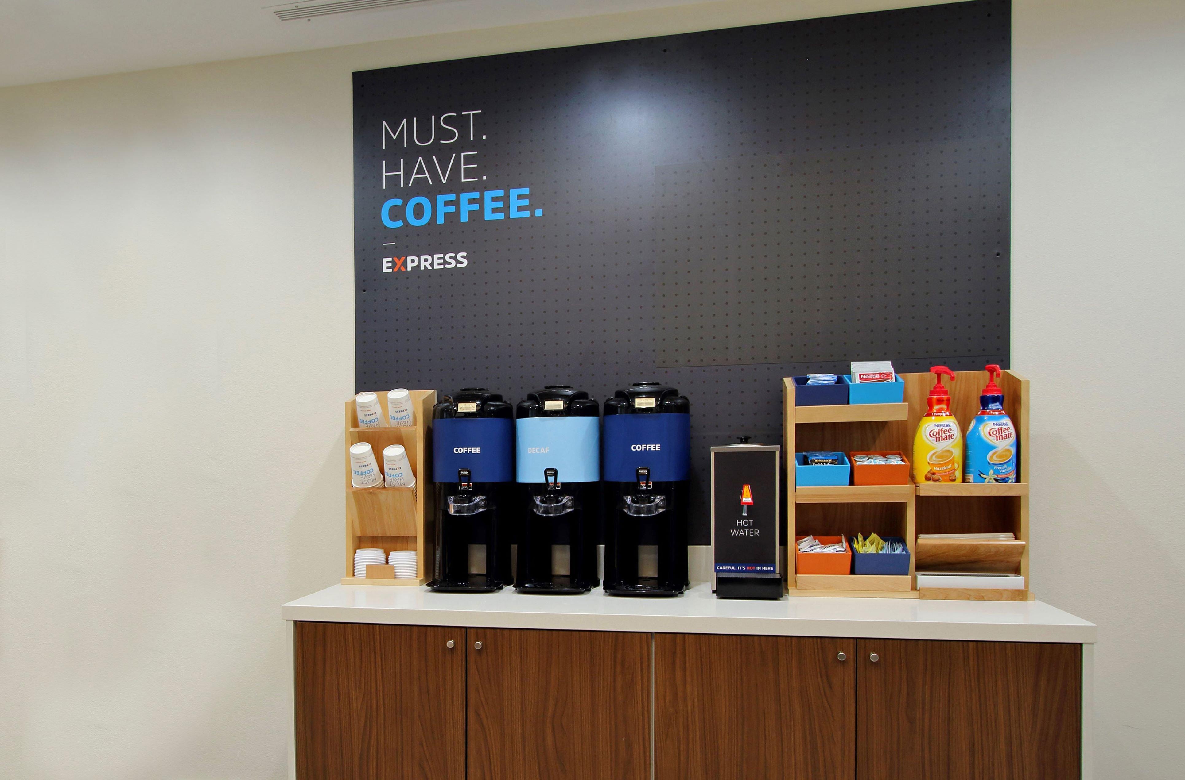Holiday Inn Express & Suites Emporia Northwest By Ihg Luaran gambar