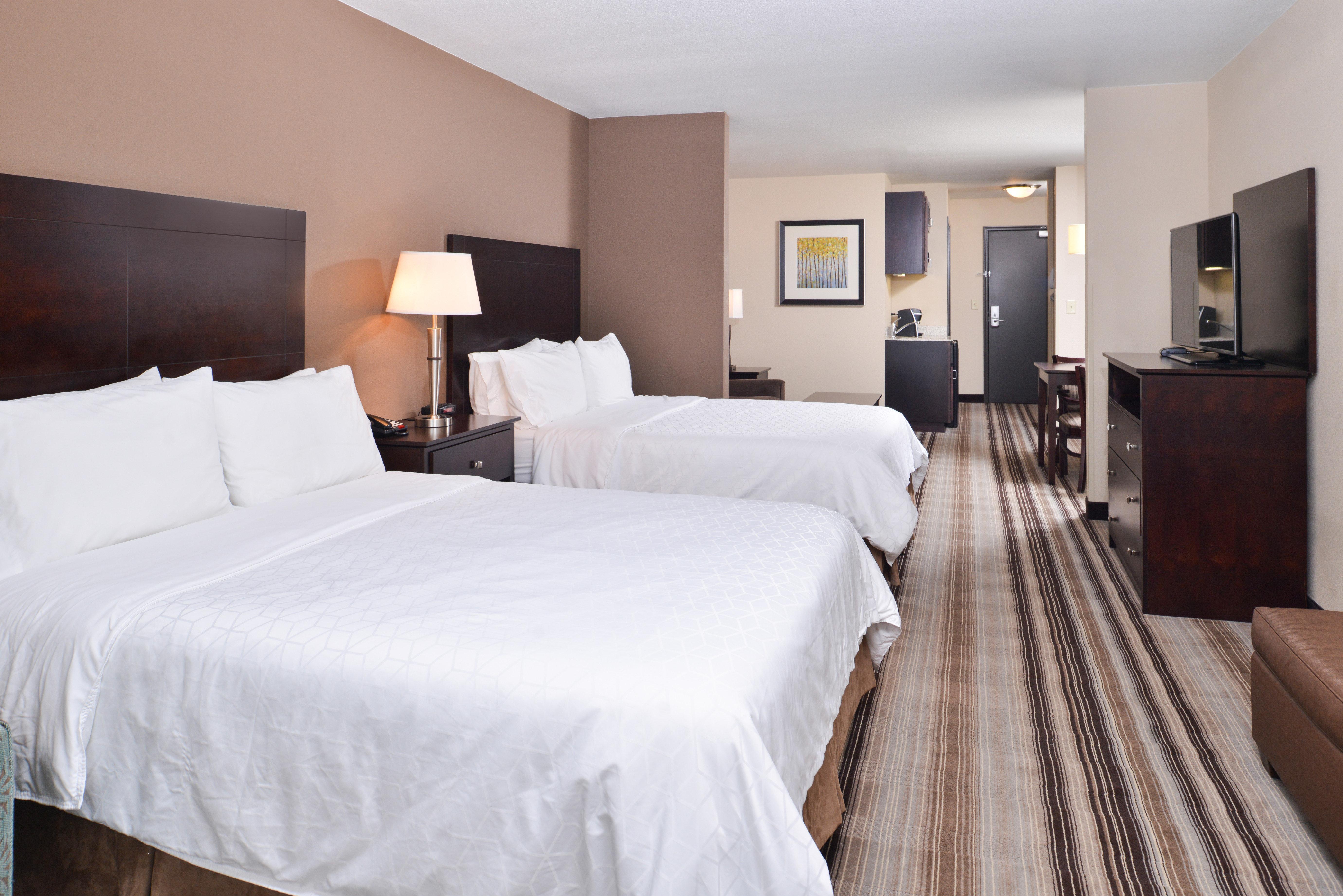Holiday Inn Express & Suites Emporia Northwest By Ihg Luaran gambar