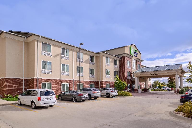 Holiday Inn Express & Suites Emporia Northwest By Ihg Luaran gambar
